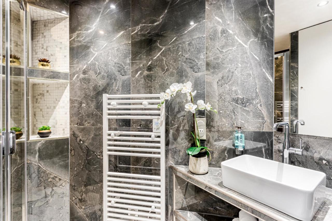 Luxury 3 Bedroom 2 Bathroom Apartment - Louvre - With Ac Paris Bagian luar foto